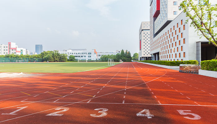 学院700.jpg